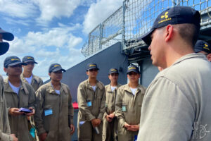 Candidatos a bordo do Navio Auxiliar Pará.